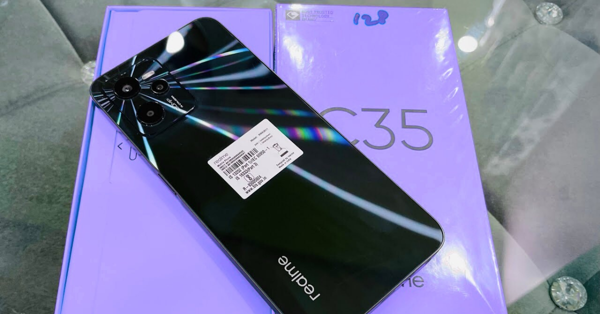 Realme C35